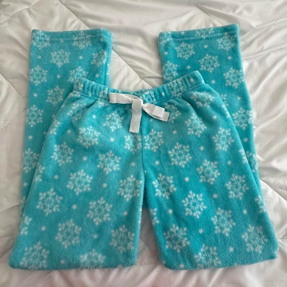 snowflake pajama pants